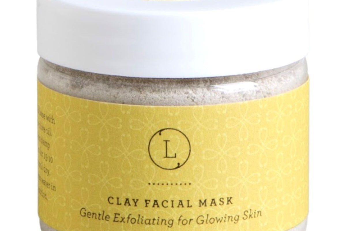 Clay mask that thoroughly cleanses the face, absorbs all toxins, reduces pimples, and makes your face stay clean and shiny.